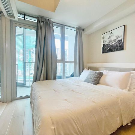 Uptown Parksuites Bgc Тагіг Екстер'єр фото