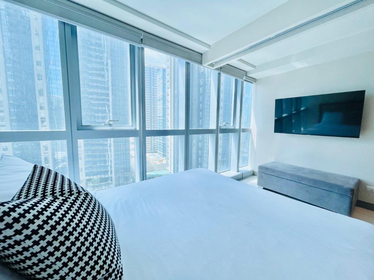 Uptown Parksuites Bgc Тагіг Екстер'єр фото