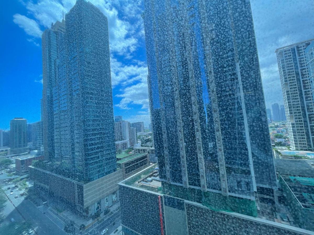 Uptown Parksuites Bgc Тагіг Екстер'єр фото
