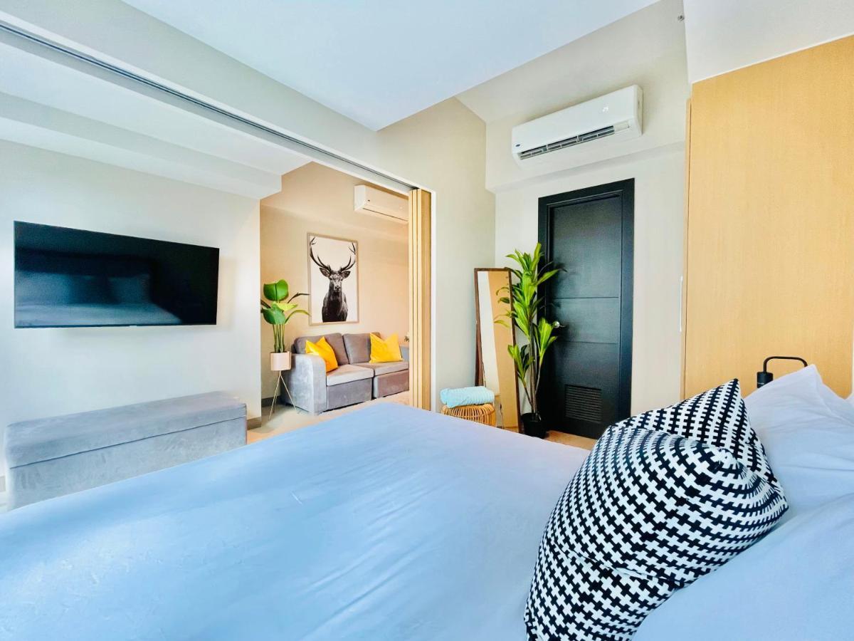 Uptown Parksuites Bgc Тагіг Екстер'єр фото