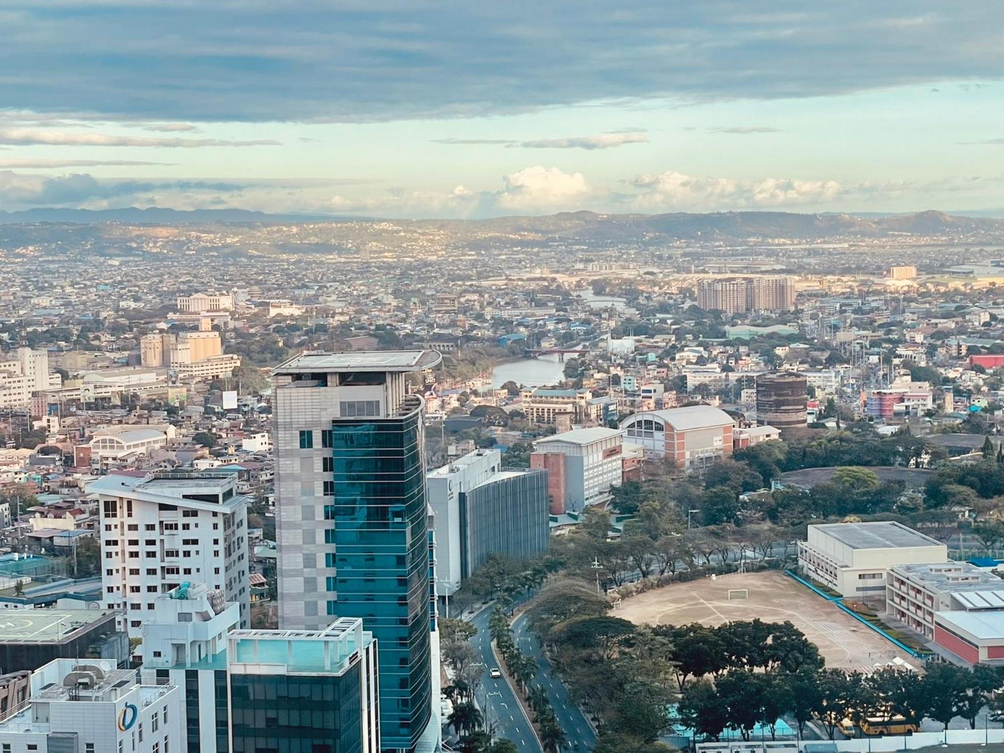 Uptown Parksuites Bgc Тагіг Екстер'єр фото