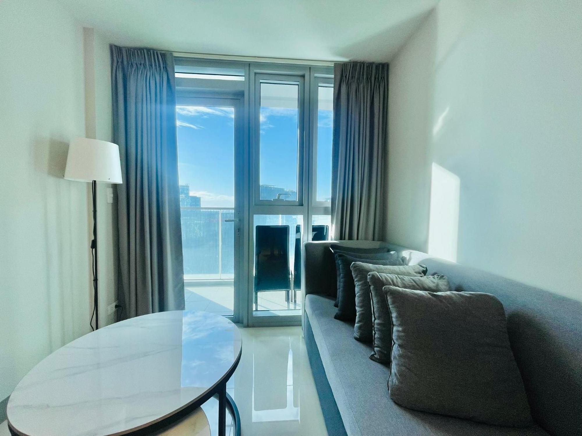 Uptown Parksuites Bgc Тагіг Екстер'єр фото