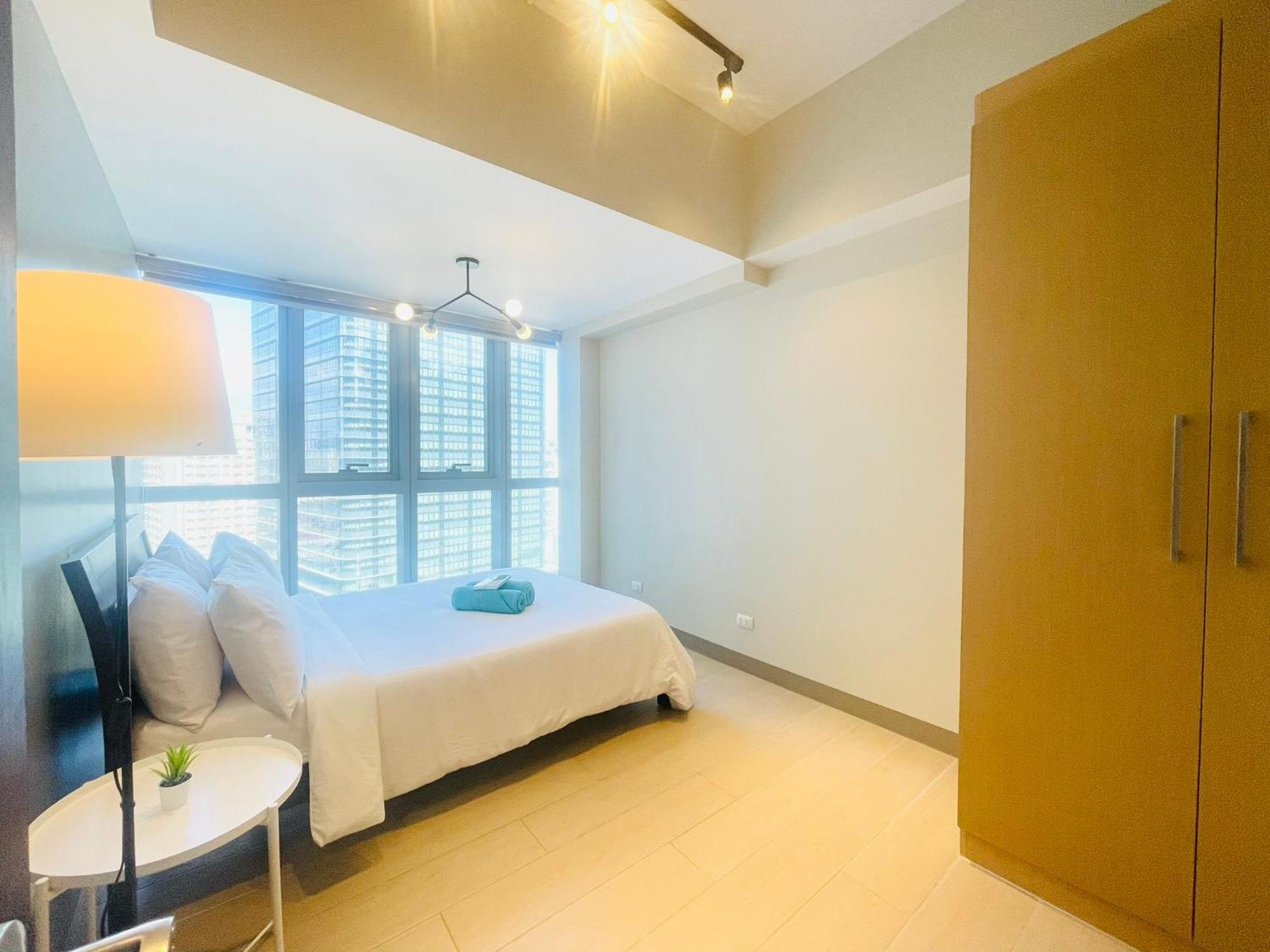 Uptown Parksuites Bgc Тагіг Екстер'єр фото