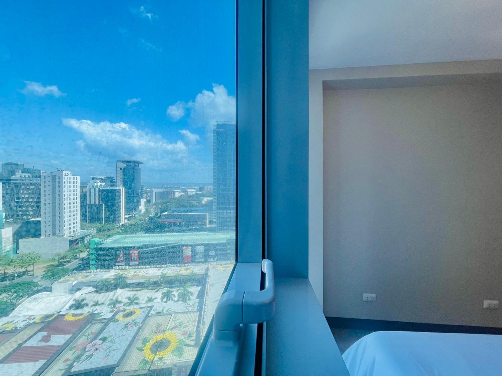 Uptown Parksuites Bgc Тагіг Екстер'єр фото