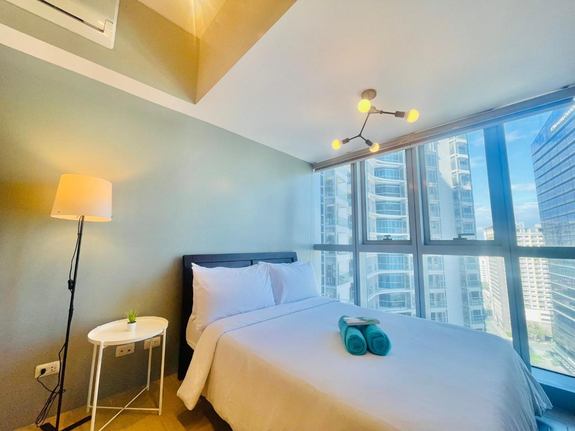 Uptown Parksuites Bgc Тагіг Екстер'єр фото