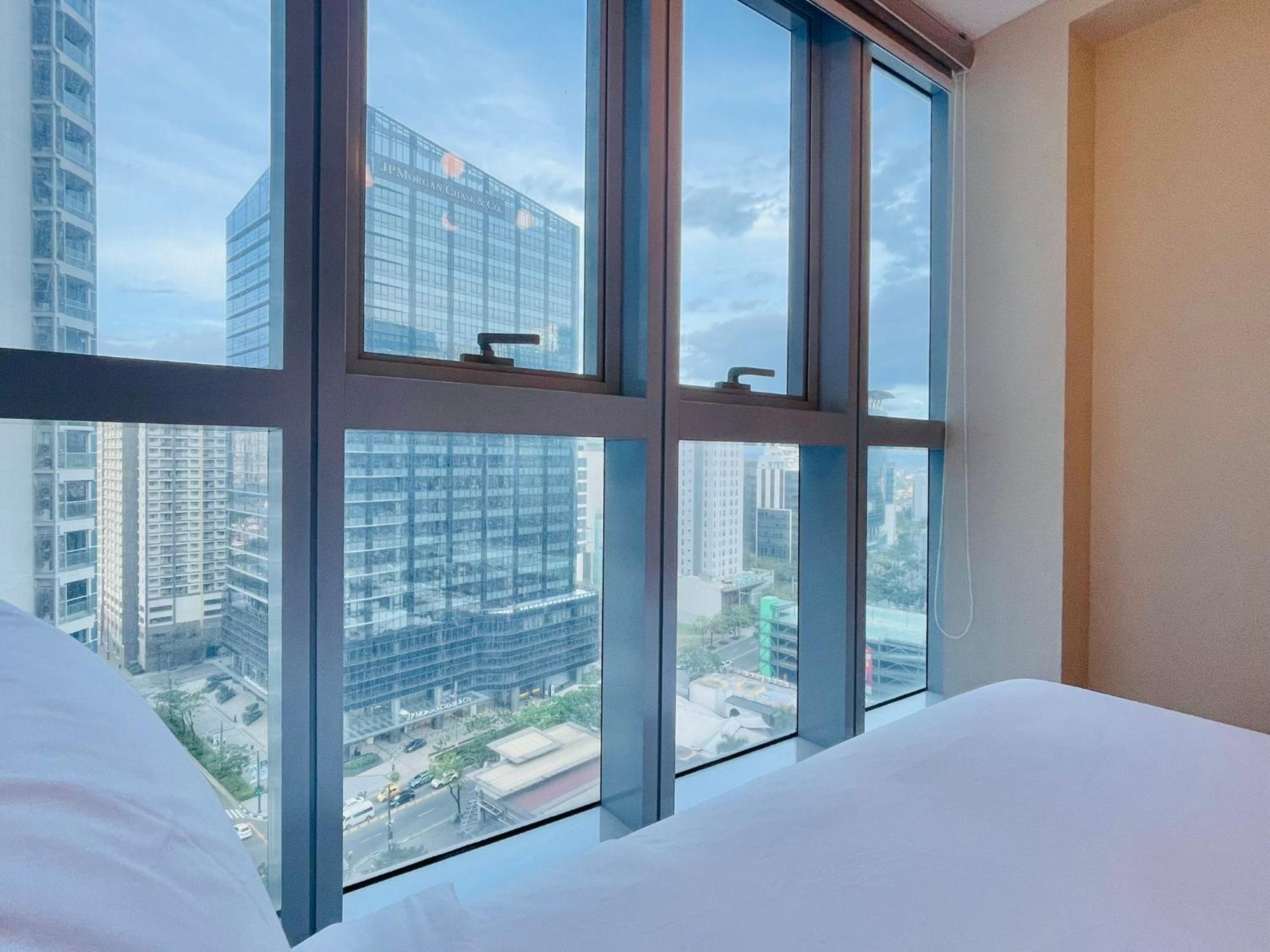 Uptown Parksuites Bgc Тагіг Екстер'єр фото