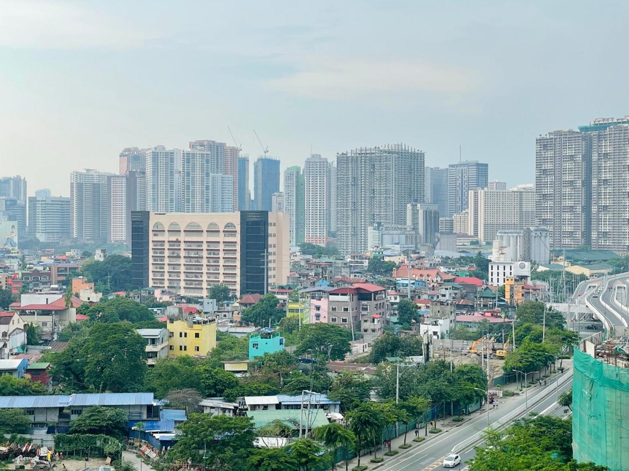 Uptown Parksuites Bgc Тагіг Екстер'єр фото