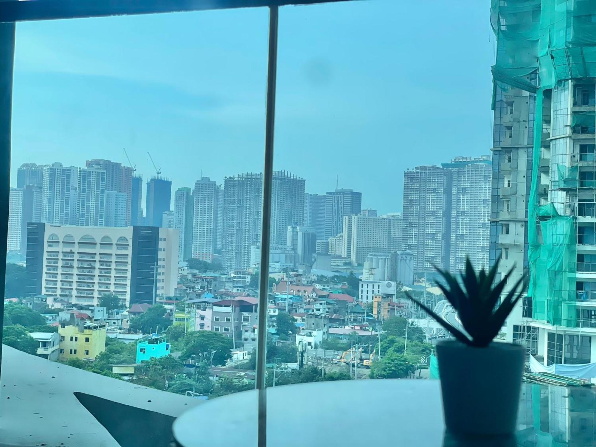 Uptown Parksuites Bgc Тагіг Екстер'єр фото