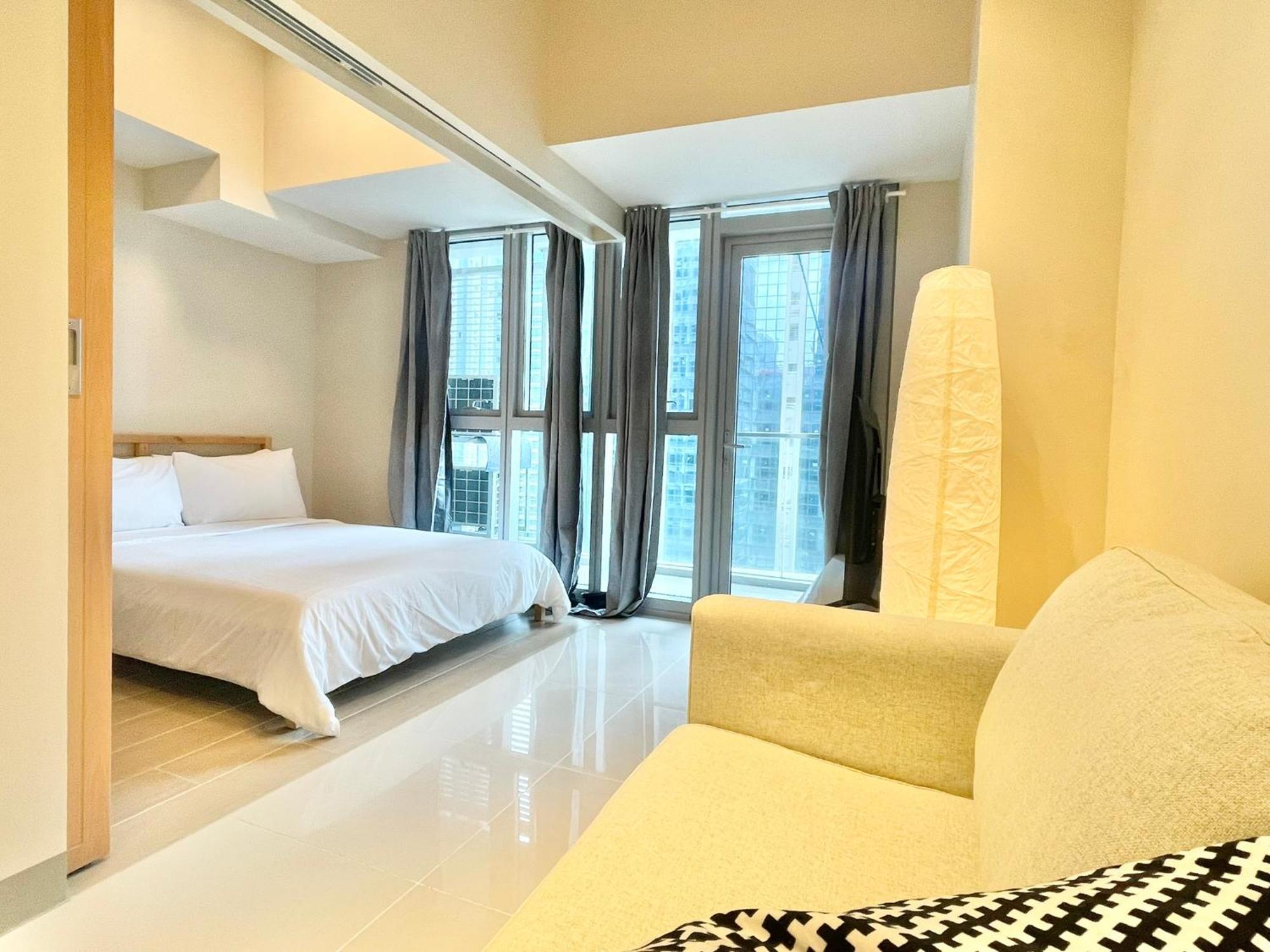 Uptown Parksuites Bgc Тагіг Екстер'єр фото